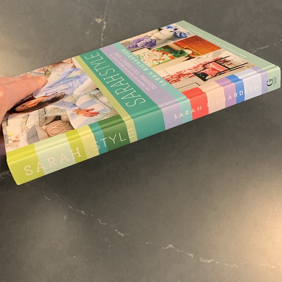 Coffee Table Book - Sarah Style - Sarah Richardson - Picture 6 of 6